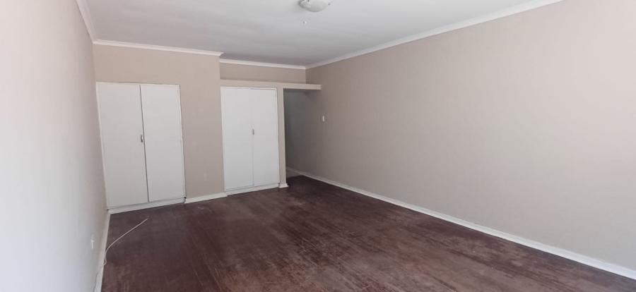1 Bedroom Property for Sale in Quigney Eastern Cape